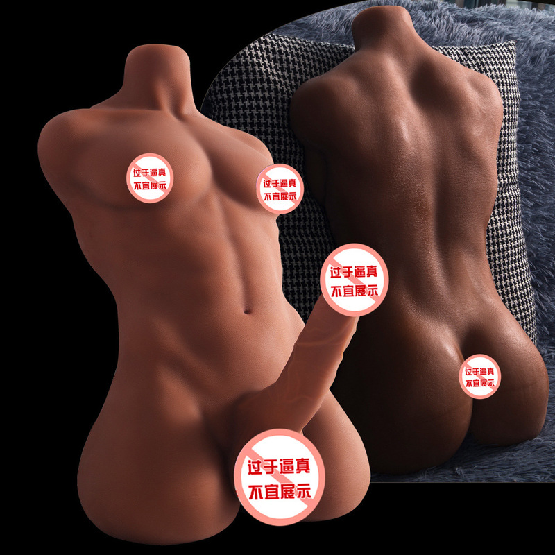 女性用同志は男性用人形の女性用器具の実体をシミュレーションします。|undefined