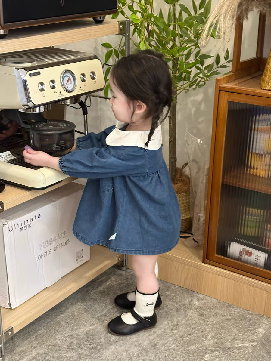Robe en jean pour bébé fille avec col poupée style coréen_voghion.com