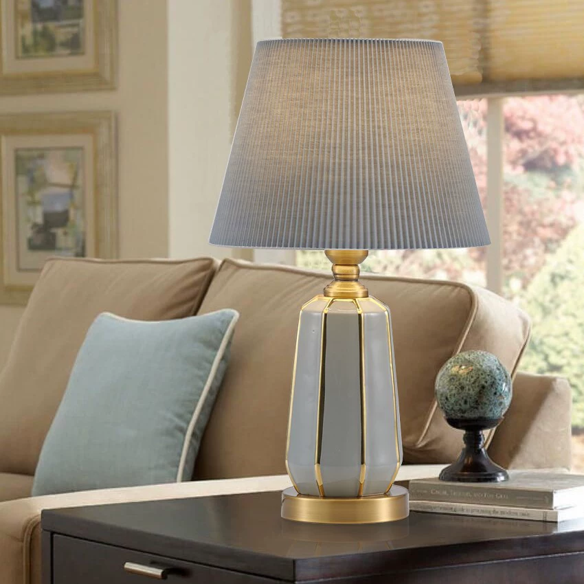 Американский стиль Простой Современный свет Роскошная гостиная Кабинет Спальня Прикроватные Керамические настольные лампы Сенсорный теплый свет Свадебная комната