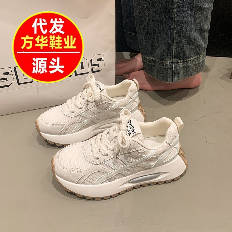 2026 primavera y verano nuevo tipo cómodo ligero frontal correa de moda versátil color de los estudiantes zapatos deportivos casuales de mujer