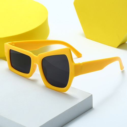 New Ins-style Hipster Cat-Eye Sunglasses, Unconventional Personality Irregular Sunglasses, Small Eye Sunglasses