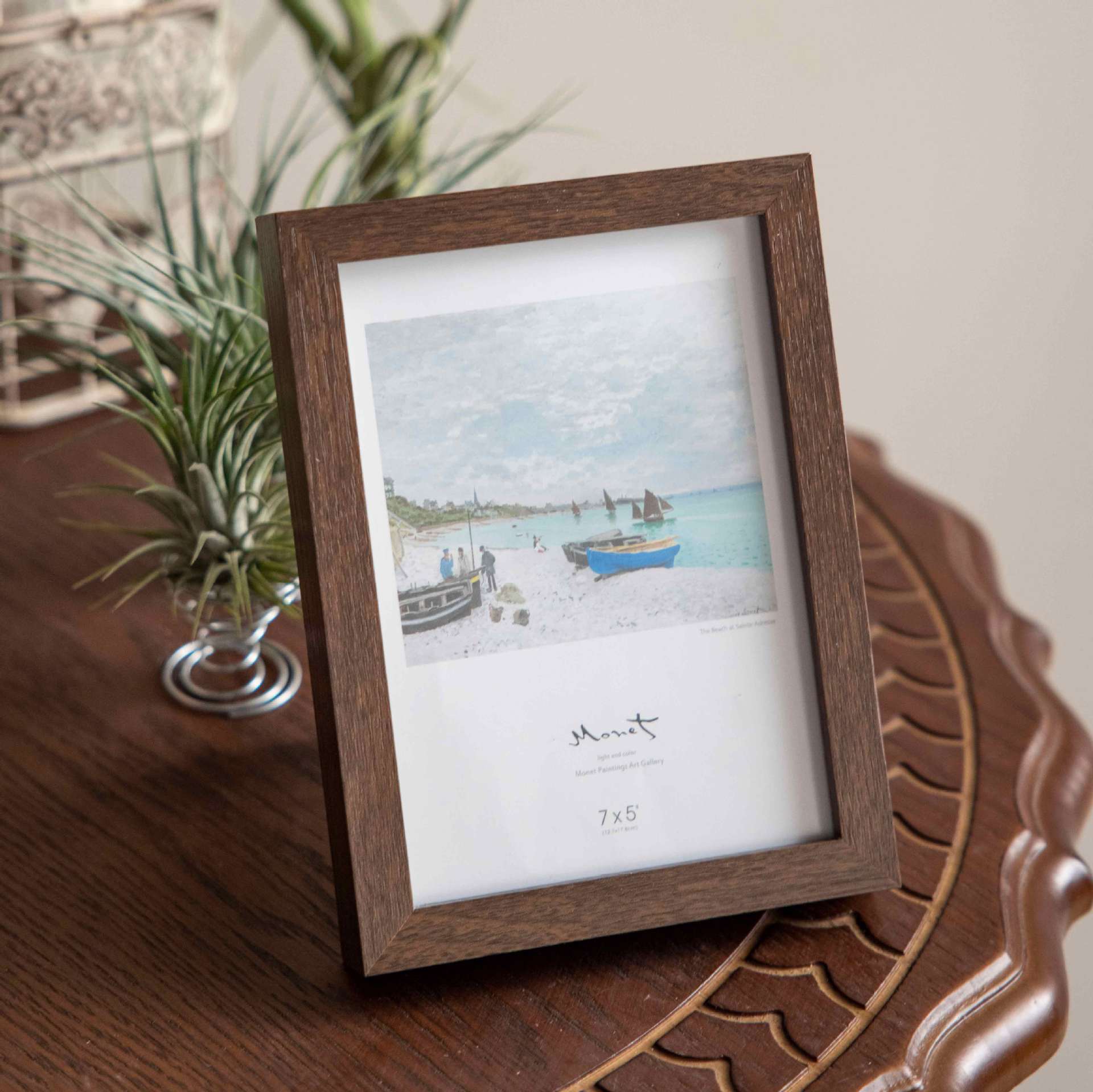 木造の絵の枠は表装して壁の4k 8kの水彩の筋理画のスケッチの写真の枠の3a 4木のスケッチのパズルのフレームの20を掛けます。