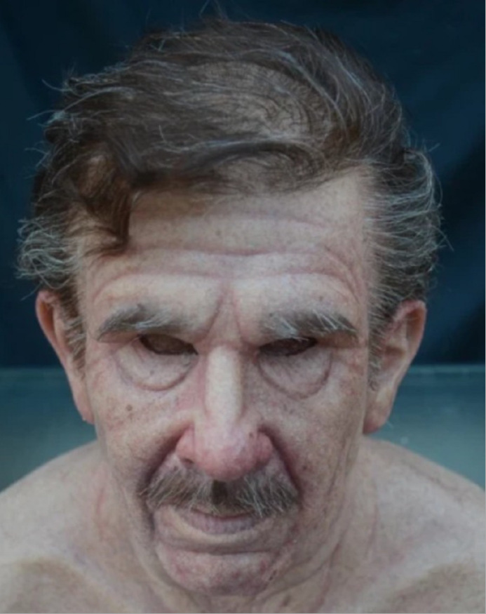 검은 머리 노인