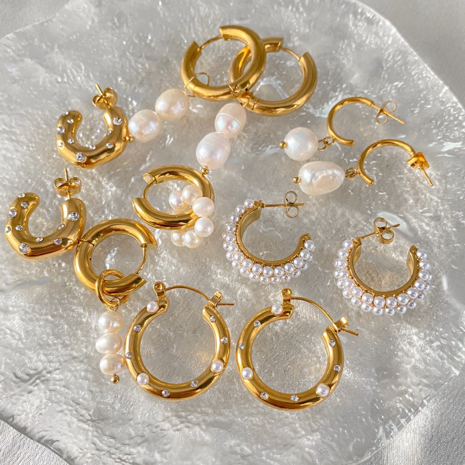 Luxuriöse Perlen-Creolen Minimalistische 18K Vergoldete Perlen-Ohrringe für Mädchen Trendiger Schmuck als Geschenk zum Jahrestag oder Geburtstag – Detail 10