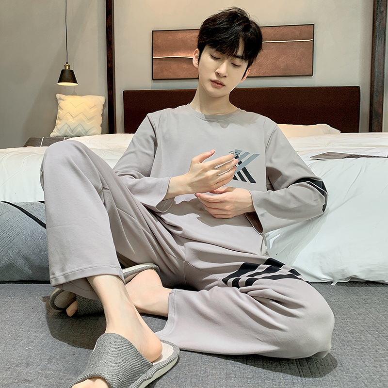 Pijamas de los hombres de manga larga de otoño e invierno Nuevo traje de estudiante simple casual suelta más tamaño ropa de abrigo homewear