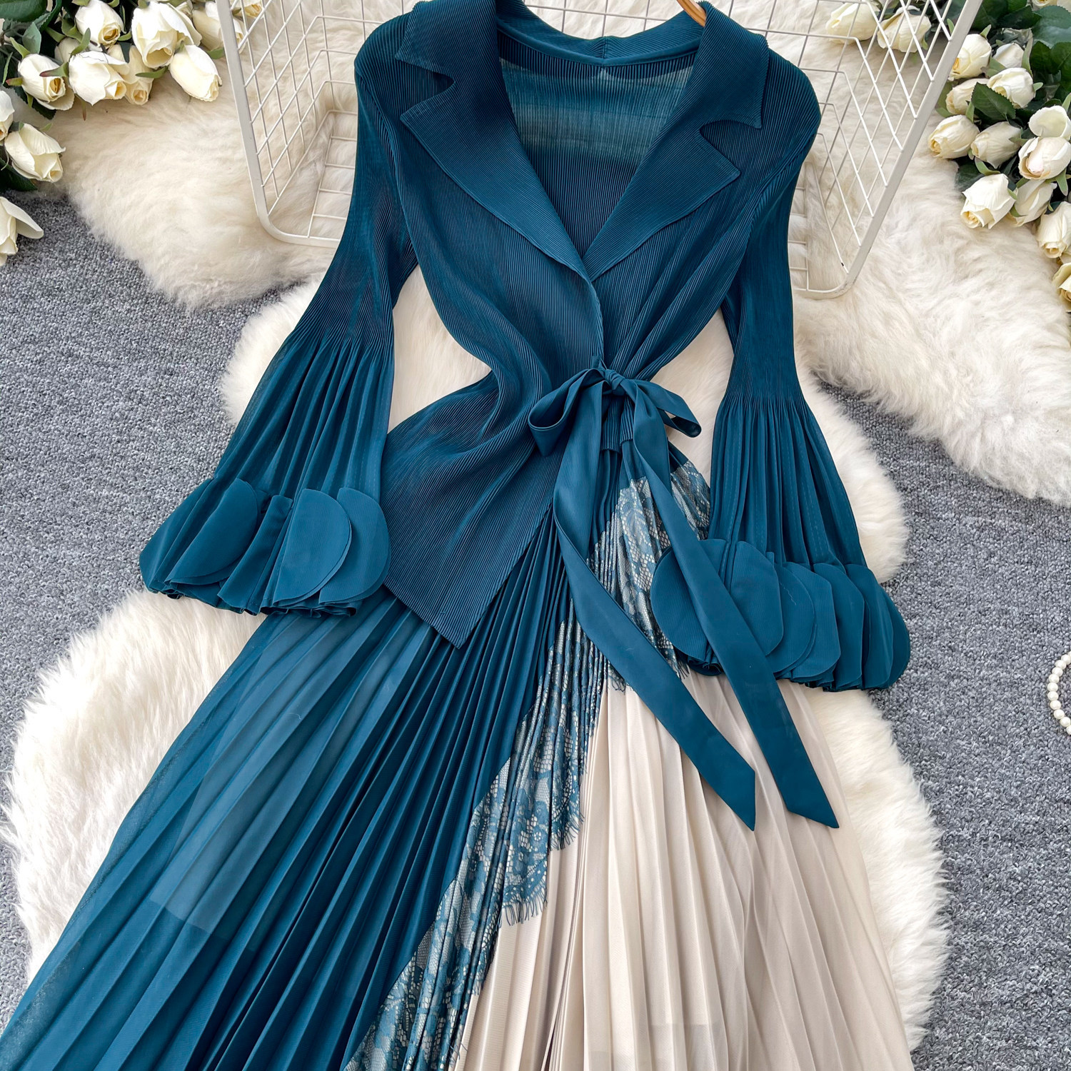 Elegant V-Neck Floral Print Maxi Dress Wrap Style Flared Sleeves Ruffle Hem Office-Ready One-Size Fits US 4-12 Four Colors_ecoleips.com