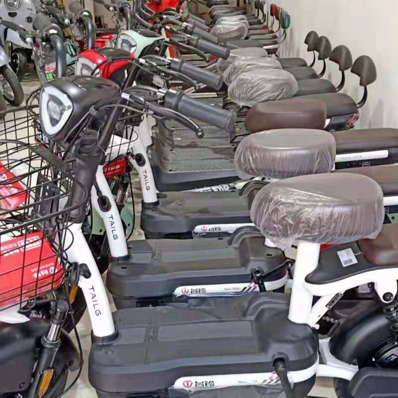 Aima Ya Xinri Electric Scooter with Simple and Safe Front-Mounted Baby Seat for Infants and Young Children