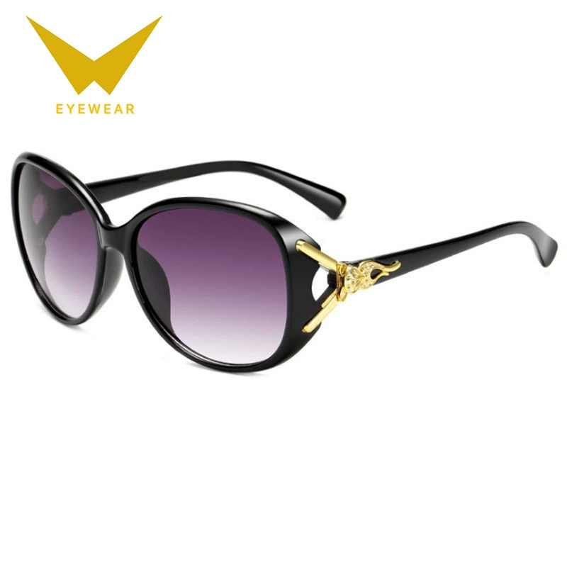 Sunglasses for Women 8842, Fox-Head Accent, Gradient Lenses, Driving Fashion Look