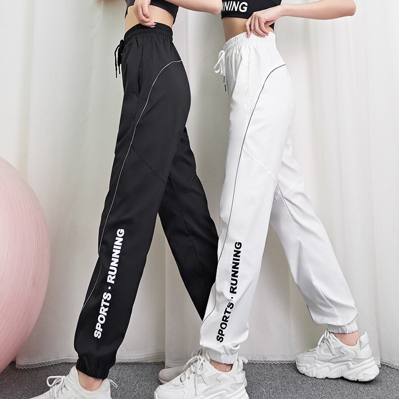 New Night Running Leg Overalls for Women with Letter Print High Waist Slimming Look Yoga Running Training Fitness Pants Thin Section for Women New Night Running Leg Overalls for Women with Letter Print High Waist Slimming Look Yoga Running Training Fitness Pants Thin Section for Women