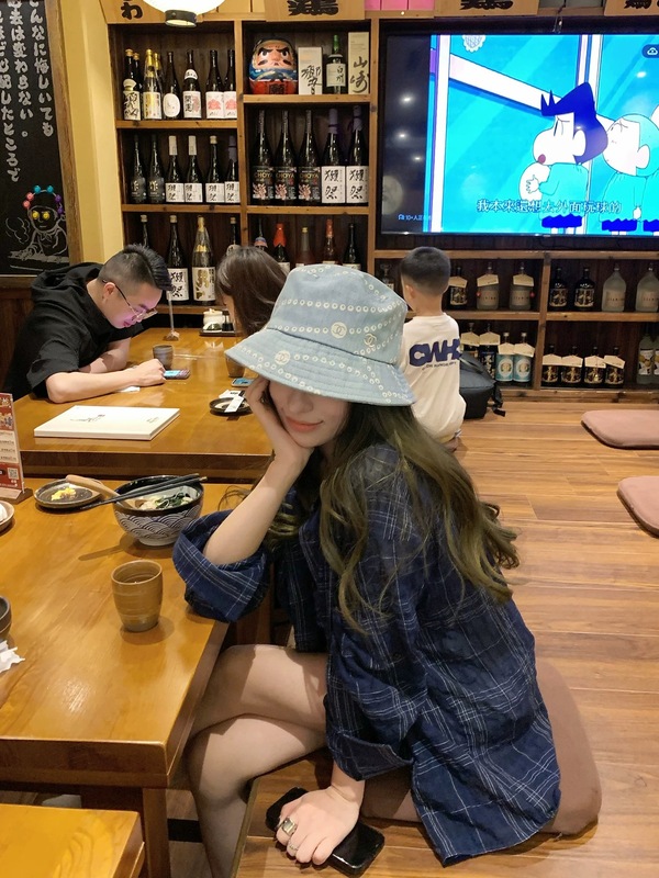藏蓝色亚麻格子衬衫单穿或者叠穿打底都OK 亚麻混纺材质特别亲肤|undefined