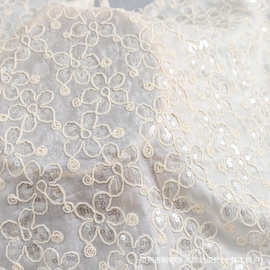 新款雪纺盘带梅花5mm亮片面料 婚纱舞台服骨线绳绣立体刺绣布料