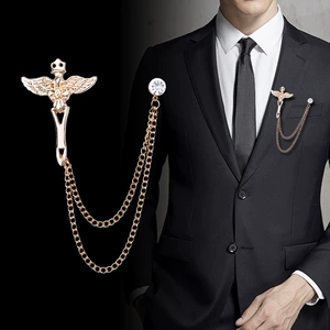 Fashion Men's Cross Brooch with Alloy Material, European and American Style, 10 Characters Frame, Suitable for Travel Souvenirs, Promotions, Employee Benefits, etc.