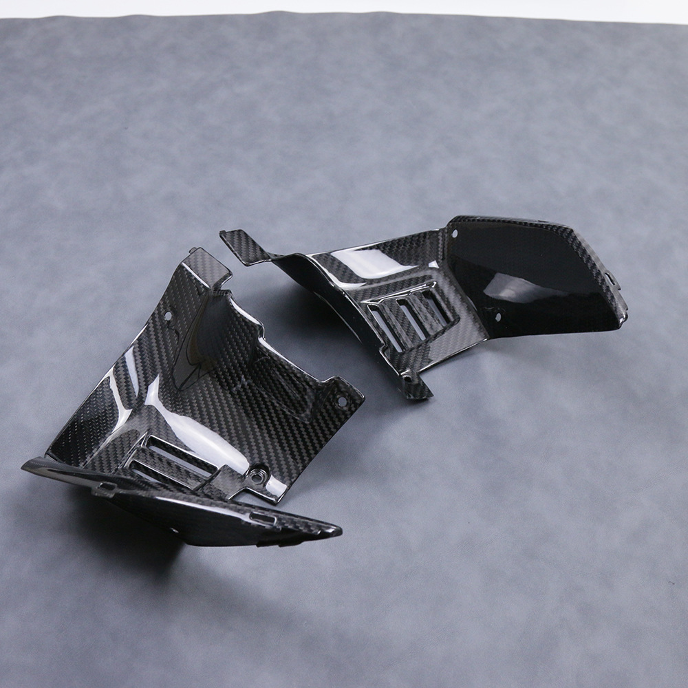 Suitable for CFMOTO spring wind 800NK sharp + modified carbon fiber shell parts fuel tank forward gas decorative plate