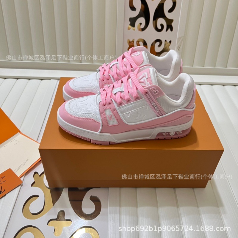 2026 casa de burro blanco zapatos de skate de cemento pareja de moda universal zapatos casuales viejos zapatos de cuero blanco con suela gruesa baja