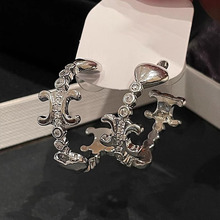 ��ʽ�P���T���Ů�p��С��������ĸ�A�ζ��h�䵭�L�߼��OӋ�ж��