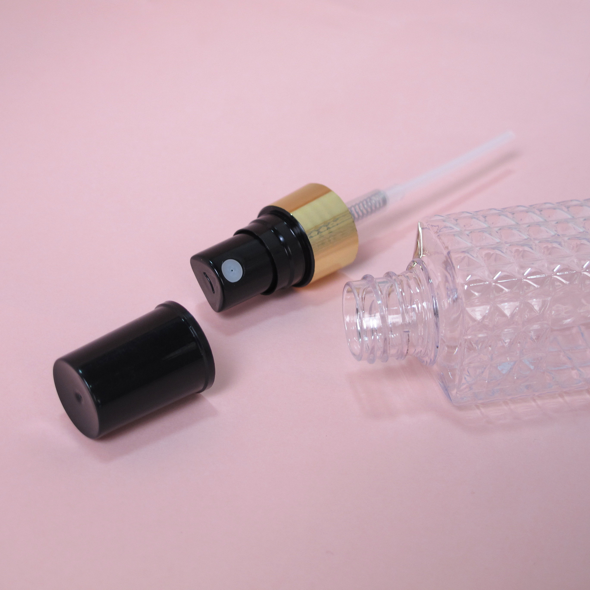 70ml卡口细喷雾按压喷瓶 PET爽肤水防晒喷雾瓶透明分装瓶包材