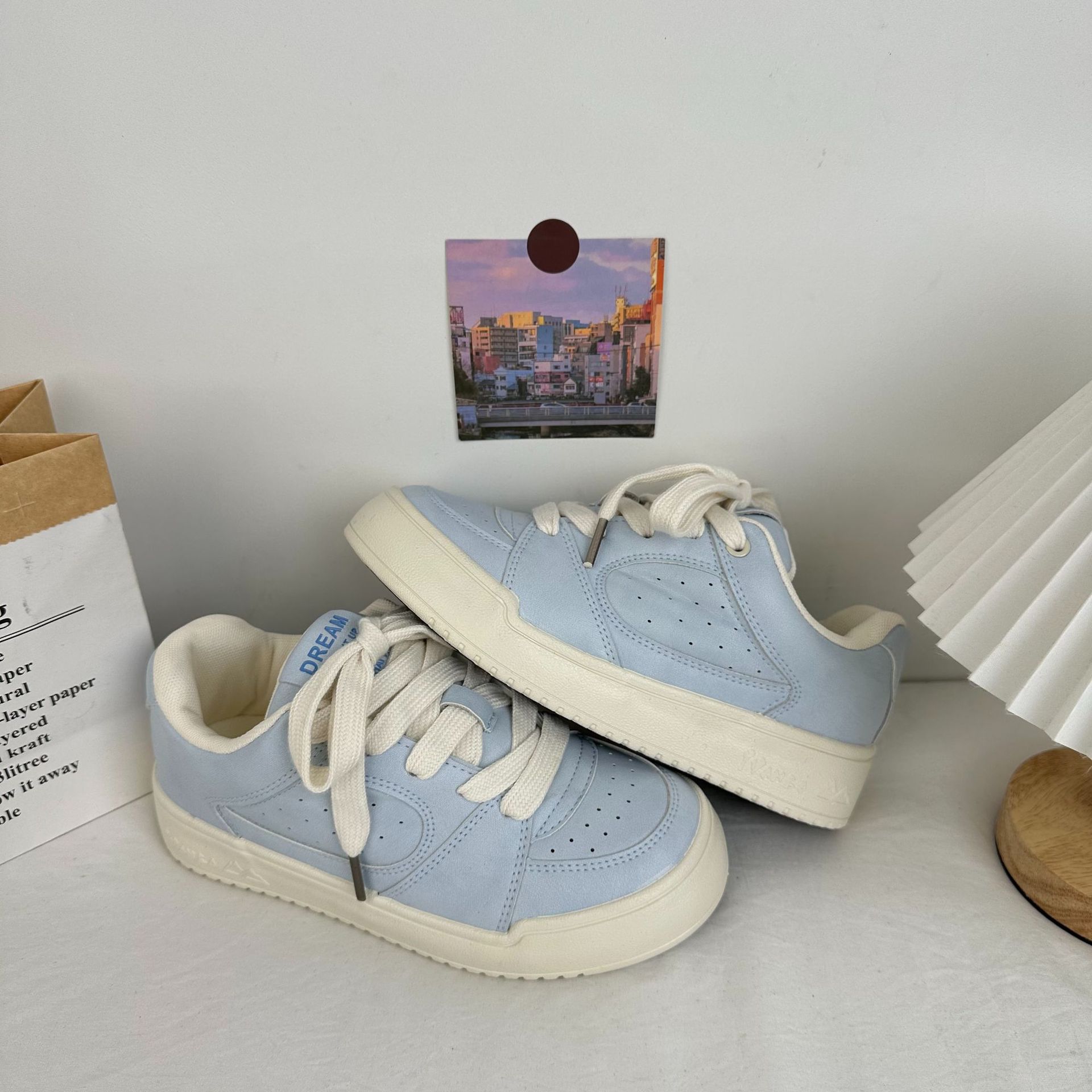 Yuanbo 2025 primavera nuevas zapatillas de deporte para estudiantes zapatos de lona de todo fósforo para mujer versión coreana de los zapatos de lona de nicho de tendencia