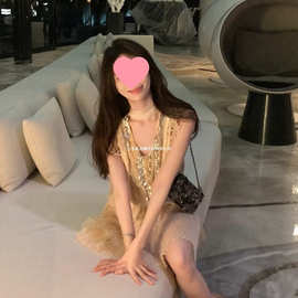 富家千金重亮片V领挂脖连衣裙女气质名媛生日宴会礼服