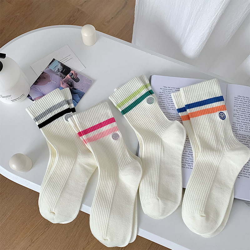 35g Weight Socks Classification Socks Lingerie Type Cotton Fabric Type A Pair Quantity Casual, Outdoor Occasion Contrast Collar Pattern All Seasons Season Women's Gender Sports Style Women's Sports Contrast Collar Cotton Crew Socks A Pair 5