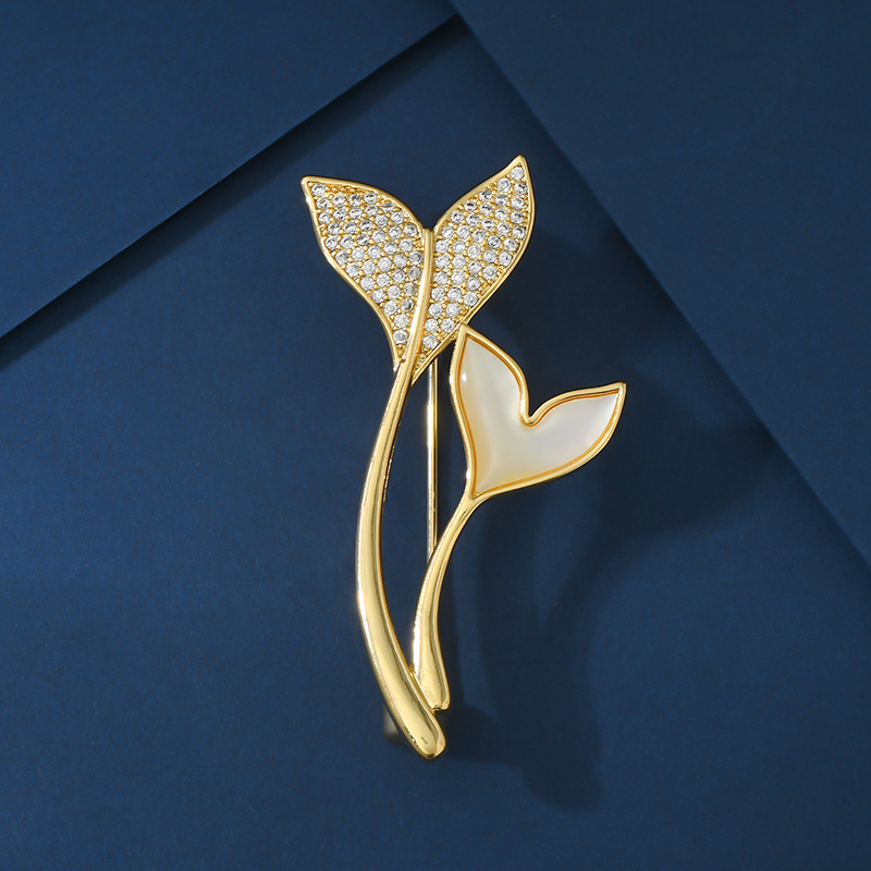 Designer style, personalized fishtail brooch, female high-end feeling, niche inlaid zircon corsage, paired with light luxury suit clothing_voghion.com