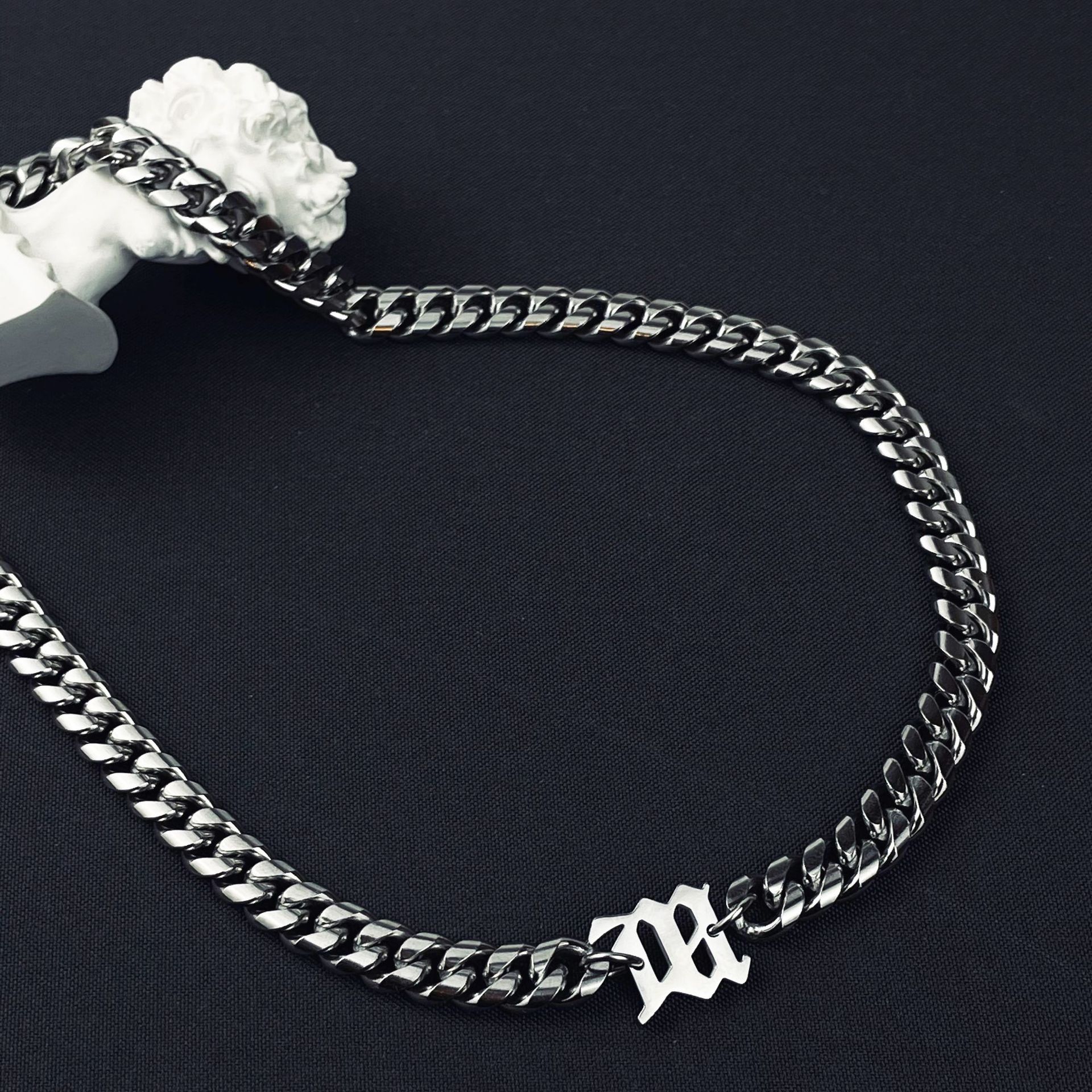 Hip-hop Solid Color Titanium Steel Men's Necklace display picture 1