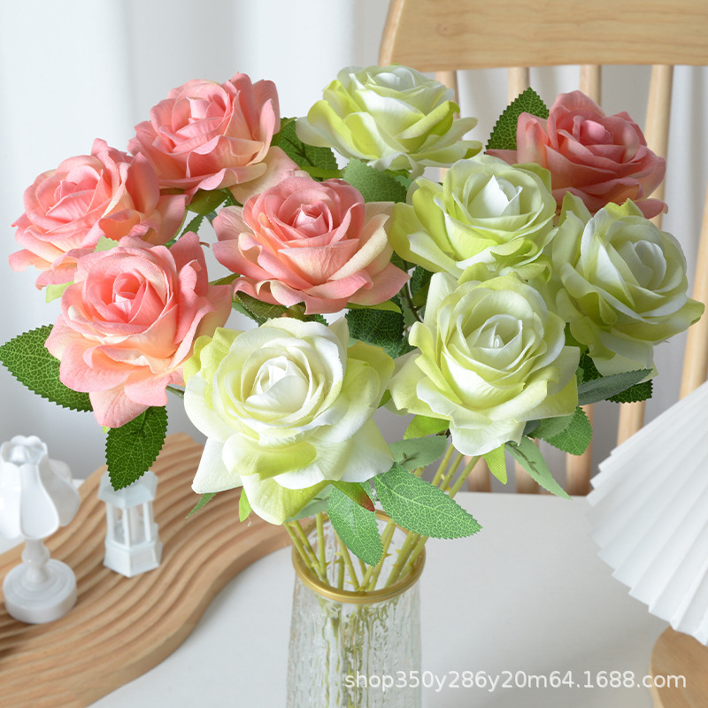 フランネルのバラの花束をシミュレーションしました。|undefined