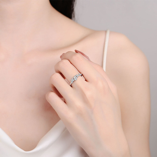 S925 sterling silver women's ring, fashionable niche design, new Valentine's Day gift for girlfriend, marquise moissanite ring