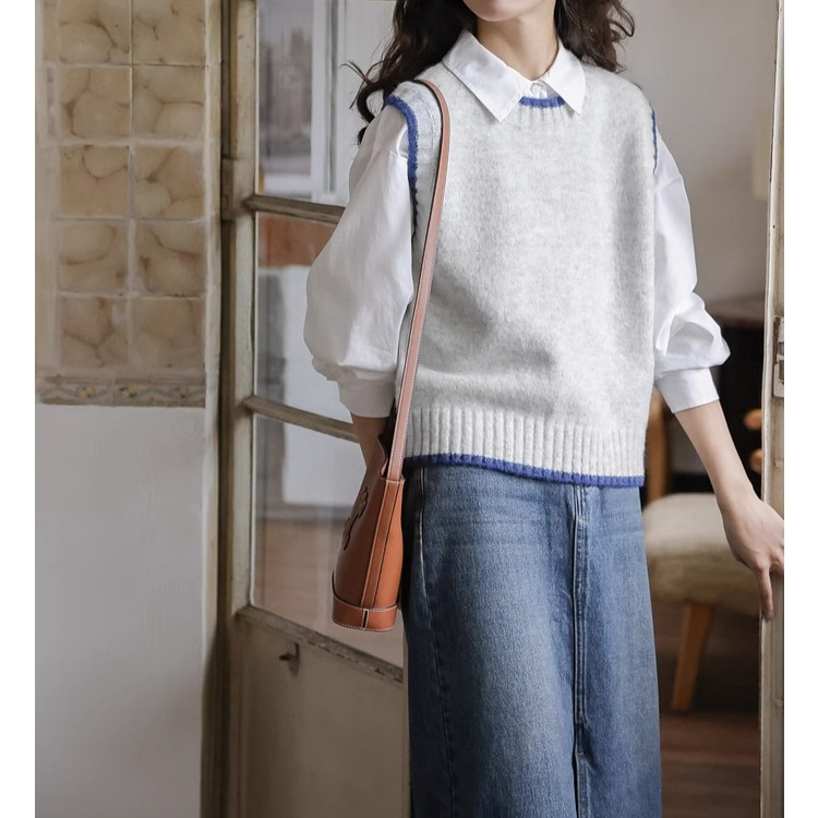 Blue Snow Mountain/Nordic Style Gray Sweater Vest for Women, Autumn Knit Top, Round Neck Vest Blue Snow Mountain/Nordic Style Gray Sweater Vest for Women, Autumn Knit Top, Round Neck Vest