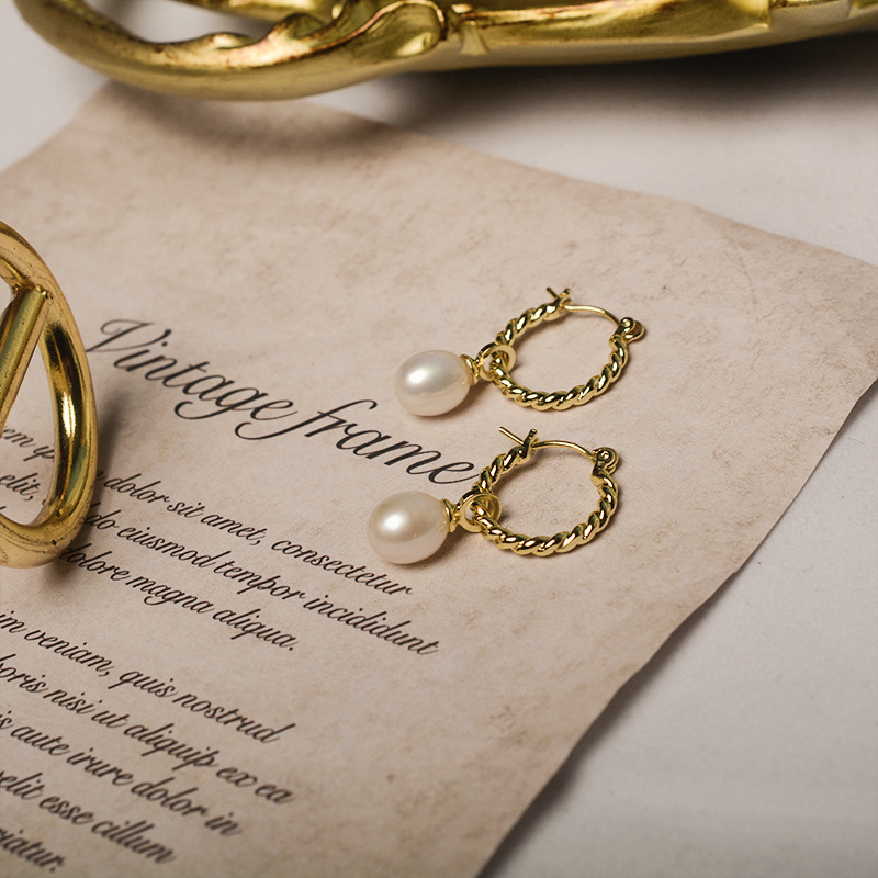 法式复古麻花扭纹耳钉 个性气质优雅高级感天然淡水珍