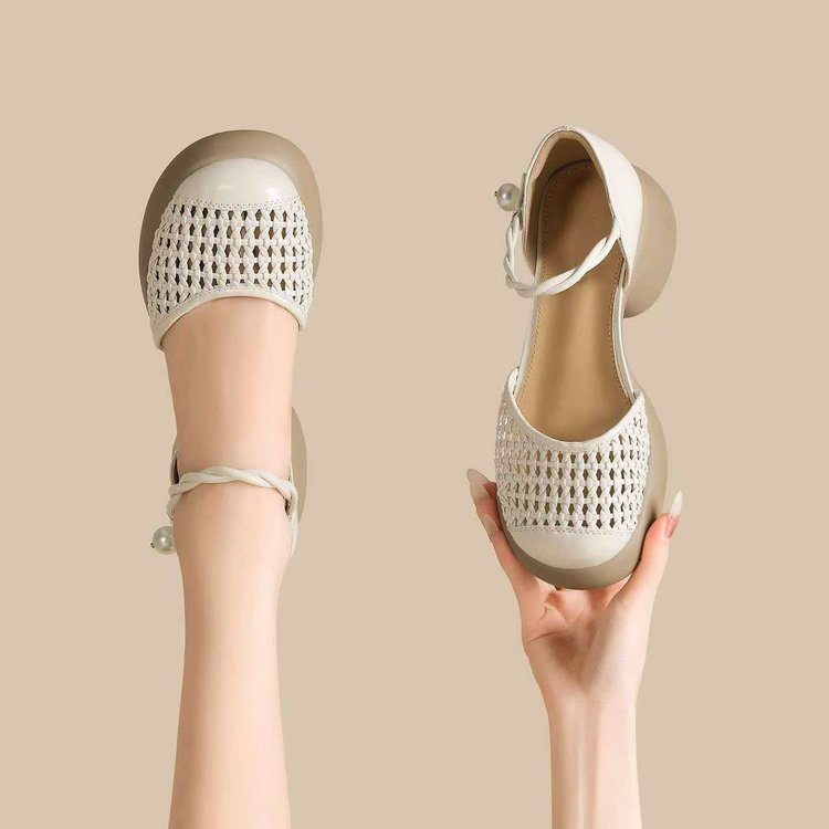Sandalias huecas de fondo grueso para mujeres verano 2026 nuevo estilo retro confortable sandalias de cabeza para mujeres con sandalias romanas