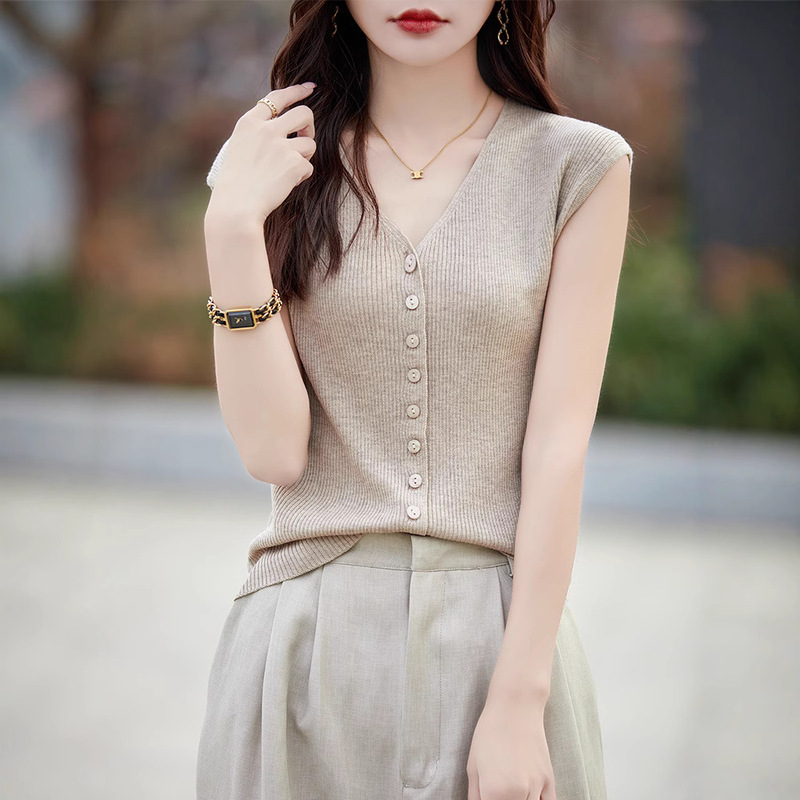 Casual Versatile Summer Women's Korean-style Elegant V-neck Single-breasted Design Knitted Cardigan Sleeveless Top Casual Versatile Summer Women's Korean-style Elegant V-neck Single-breasted Design Knitted Cardigan Sleeveless Top