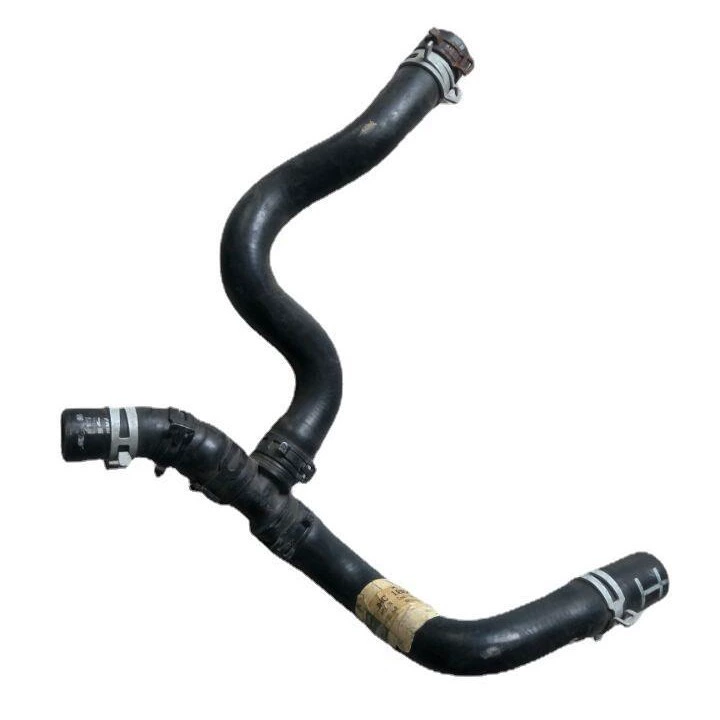 LR042893.LR049990 suitable for Land Rover and Mercedes-Benz engine coolant water pump pressurizing hose