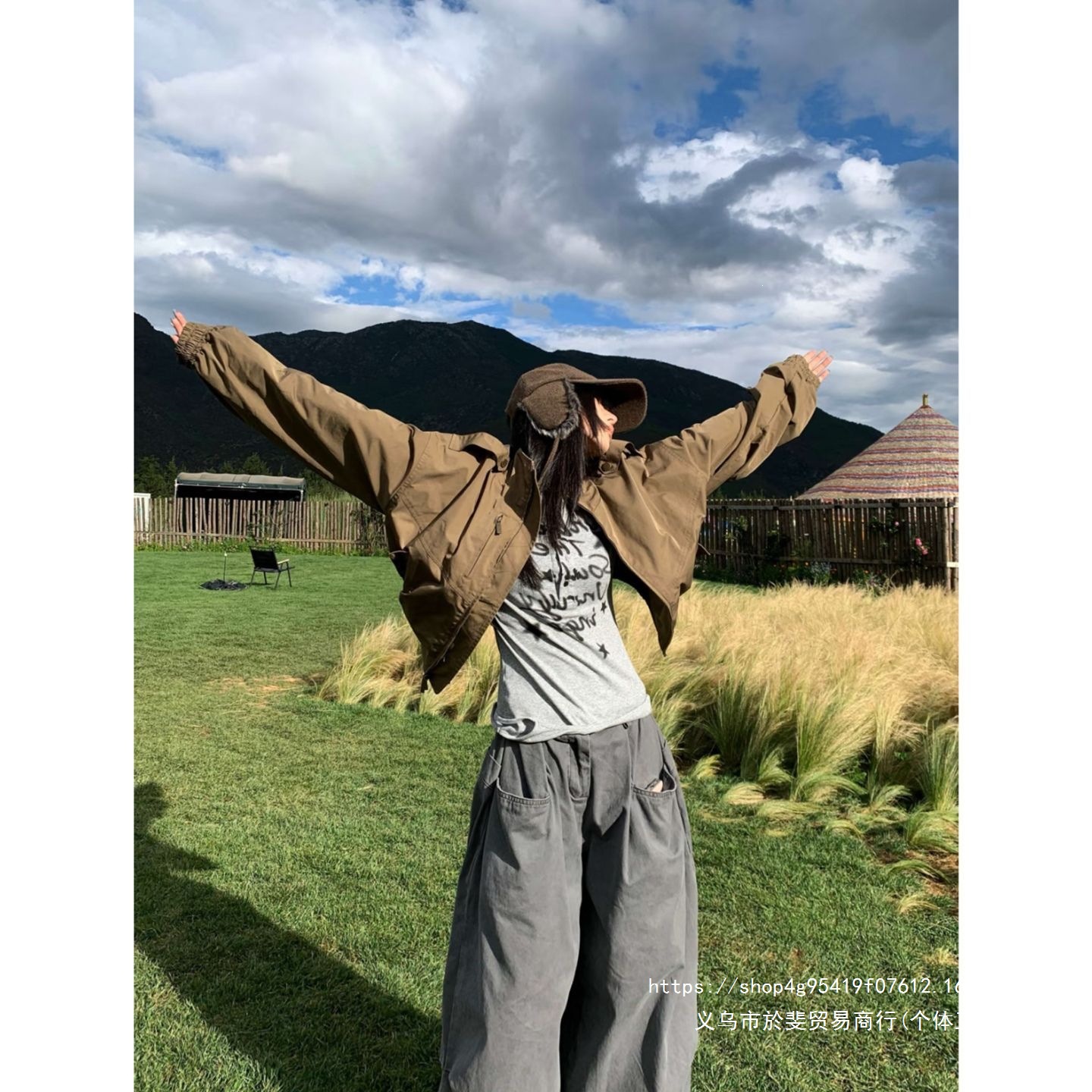 Hong Kong style youthful short top for women, petite and slimming design, chic and stylish, versatile basic coat for spring and autumn.
