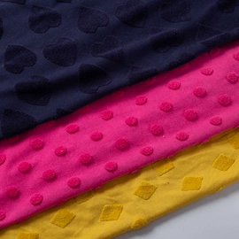 毛巾布;绒布;其他针织面料