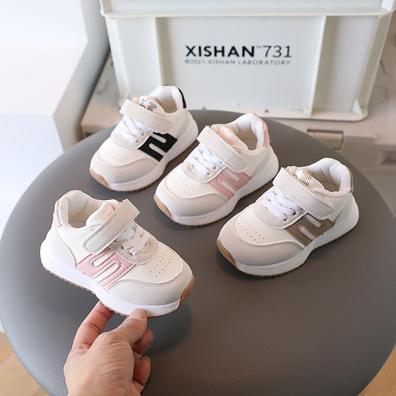 Children's sneaker Non-slip Soft Bottom Baby Shoes Spring New Breathable Lightweight Baby Toddler Shoes Boys and Girls Board Shoes