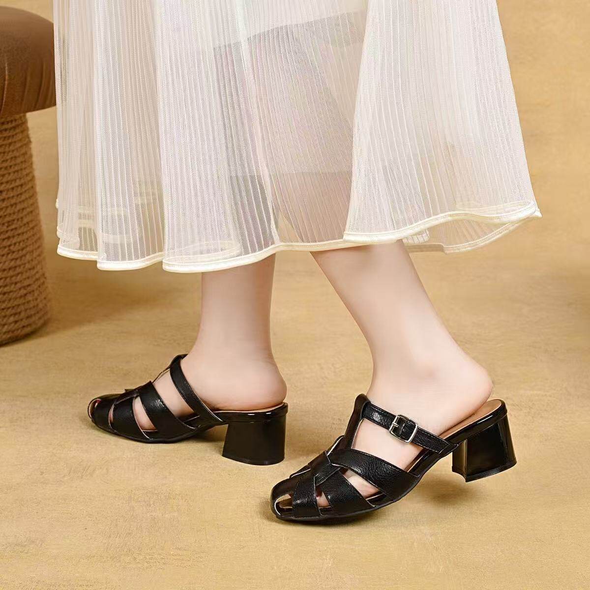 Dép sandal nữ da thật mũi kín gót thô đế thấp chống trượt — màu be chi tiết 7