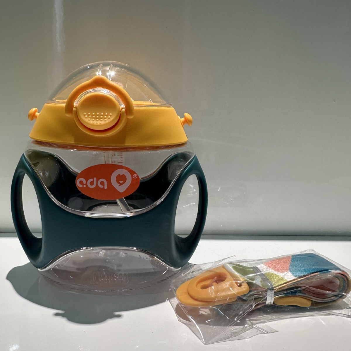 Aiduoqi taza de paja para niños bebé grande resistente a la caída anti-choke taza de paja hervidor portátil rebote taza de bebida de entrenamiento