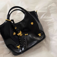 ���С���r�аٴ��p�����ذ���Ů�߼�������μ�б������uͨ