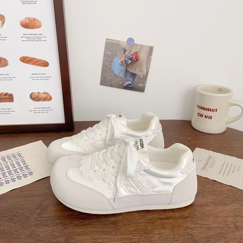 2026 zapatos de skate de tren a rayas de primavera y verano chicas nicho chic coreano transpirable delantero zapatillas deportivas de lazos