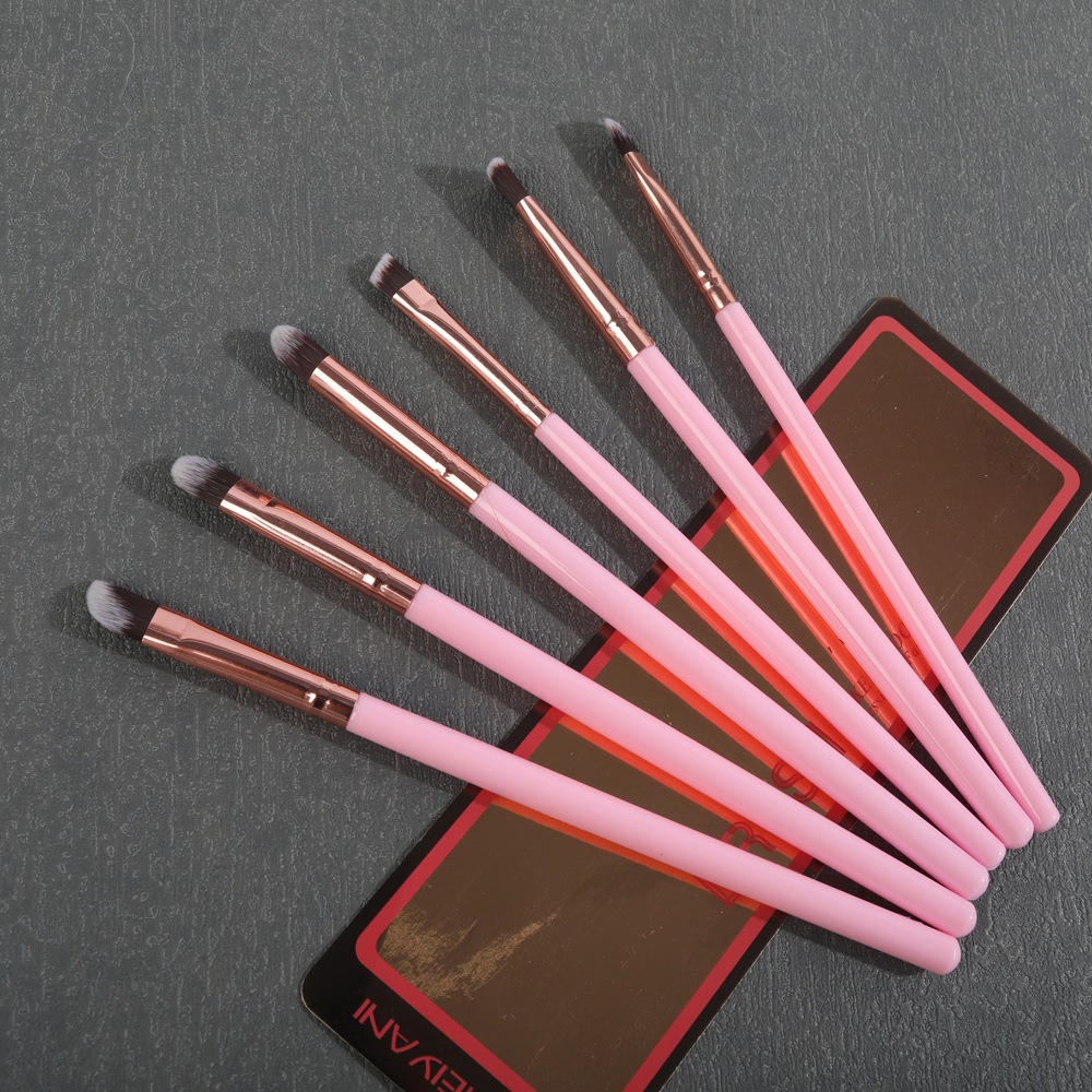 Wholesale beauty brush tool set for beginners, portable multifunctional makeup brush, eyeshadow brush, eyebrow brush, soft direct factory sale
