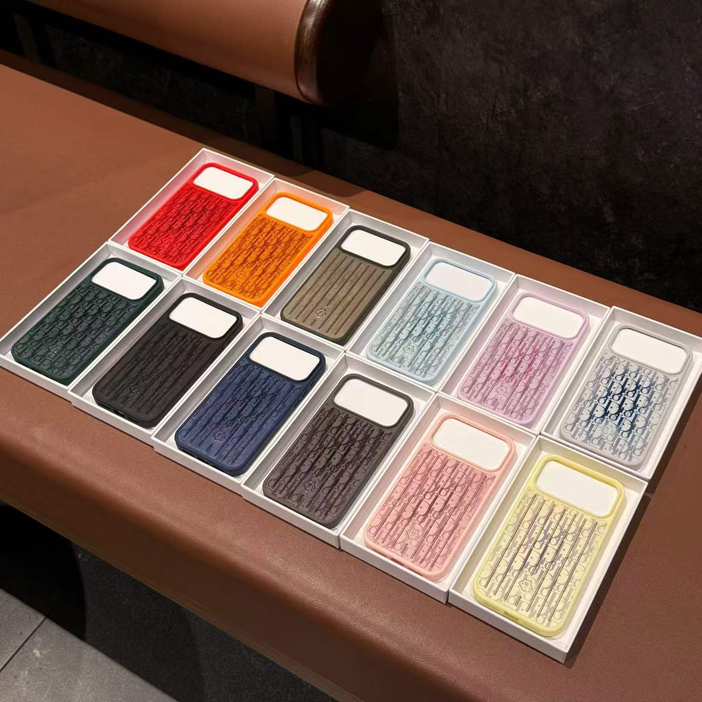 Rimowa x Dior üslubunda alüminium telefon qutusu Apple 17 Pro/18 Pro