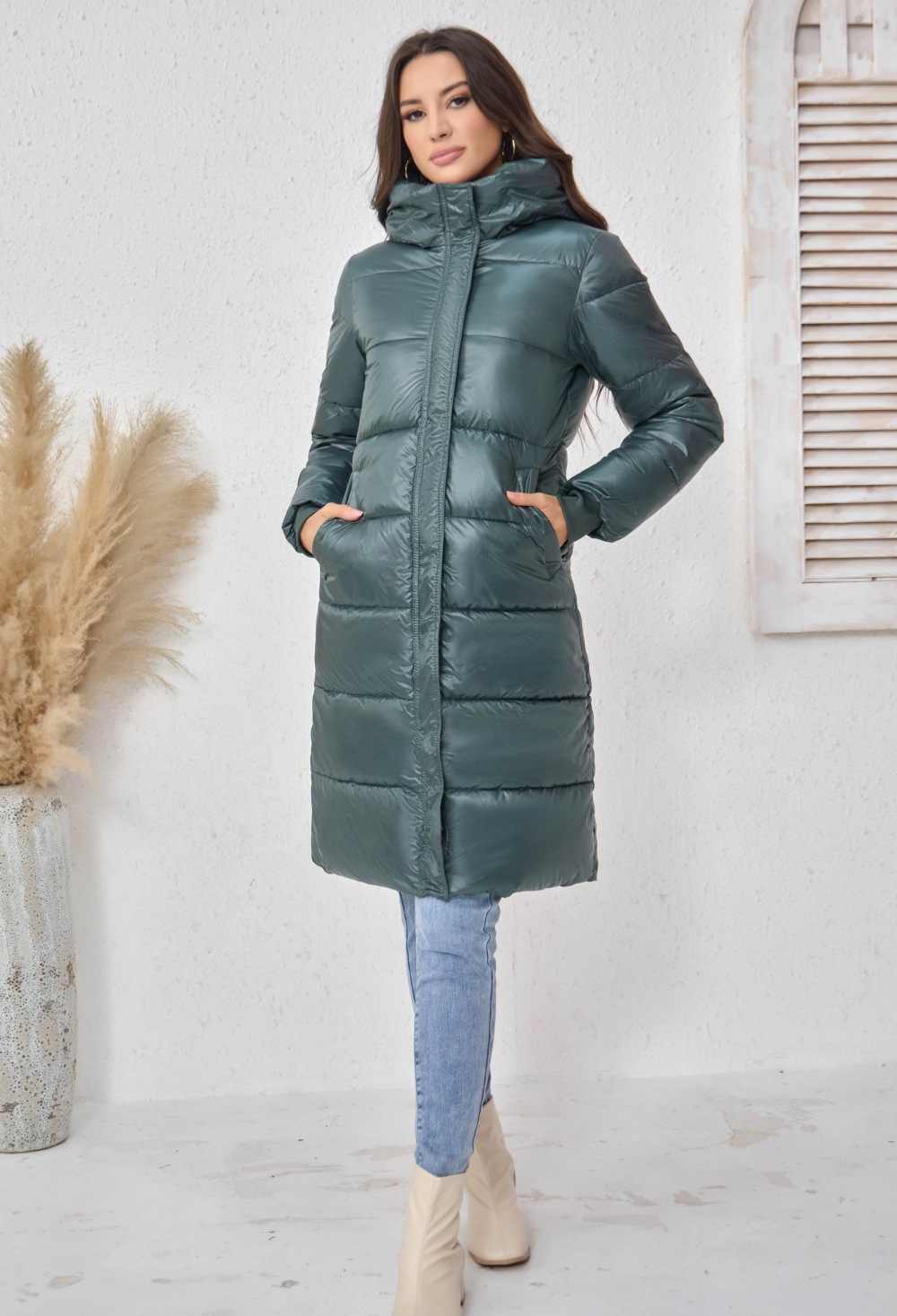 Langer Damen-Wintermantel mit Kapuze, dick gesteppt, modische und elegante Outdoor-Jacke, auch in großen Größen erhältlich_voghion.com