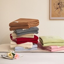 纯色双面绒毛毯办公室午睡空调毯子沙发盖毯珊瑚绒车毯旅行毯四季