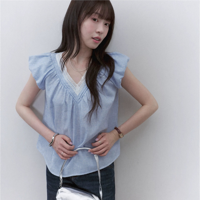Mustard Pie VOOE Blue Plaid V-neck Lace Shirt for Women, 26 Summer New Style, Puff Sleeve Youthful Top Mustard Pie VOOE Blue Plaid V-neck Lace Shirt for Women, 26 Summer New Style, Puff Sleeve Youthful Top