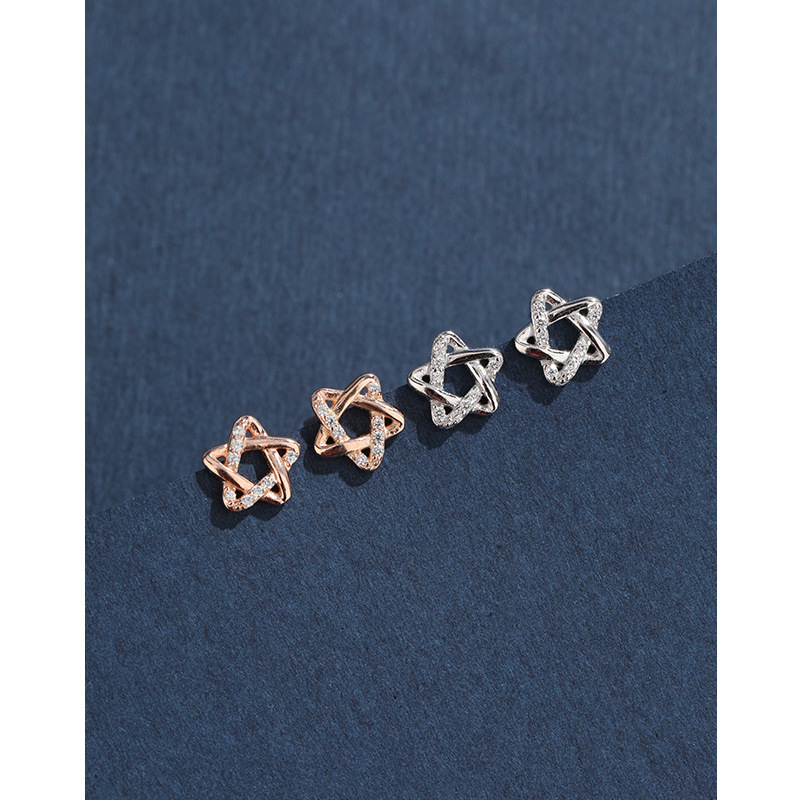 925 plata esterlina agujeros de orejas compactos de alta sensación pentagrama para mujeres nicho coreano simple pendientes joyas transfronterizas