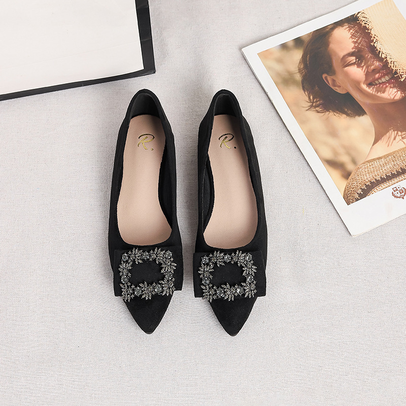 Pointed-Toe Rhinestone Flats for Women 2026 New Style Flat Shallow Slip-On Black Fashion Versatile Work Shoes Large Size Shoes