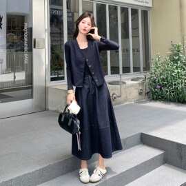 新品打底衫+牛仔马甲+半裙三件套