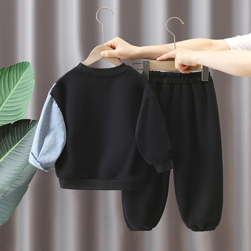 5909 traje de suéter para niños 2024 otoño nueva ropa de primavera y otoño para niños Traje de dos piezas de mezclilla cool para niños