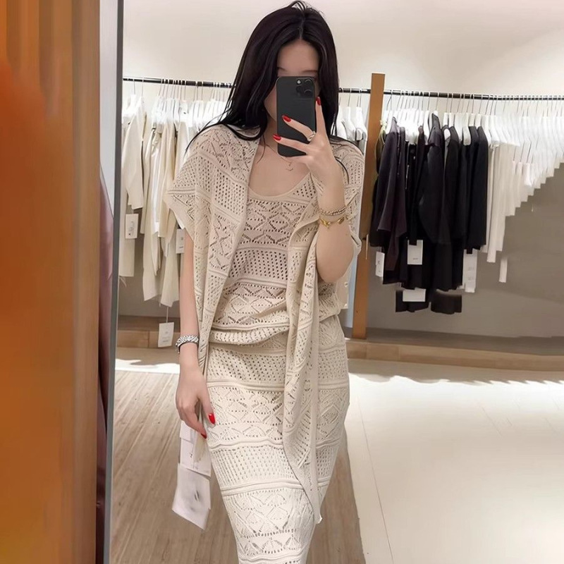 Retro Relaxed Style Knitted Three-Piece Set for Women, Summer Breathable Hollow-Out Camisole, Shawl, Hip-Hugging Fishtail Skirt, New Hot Style