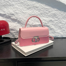 跨境质感百搭腋下包包女2025新款时尚盒子包时尚通勤单肩斜挎女包